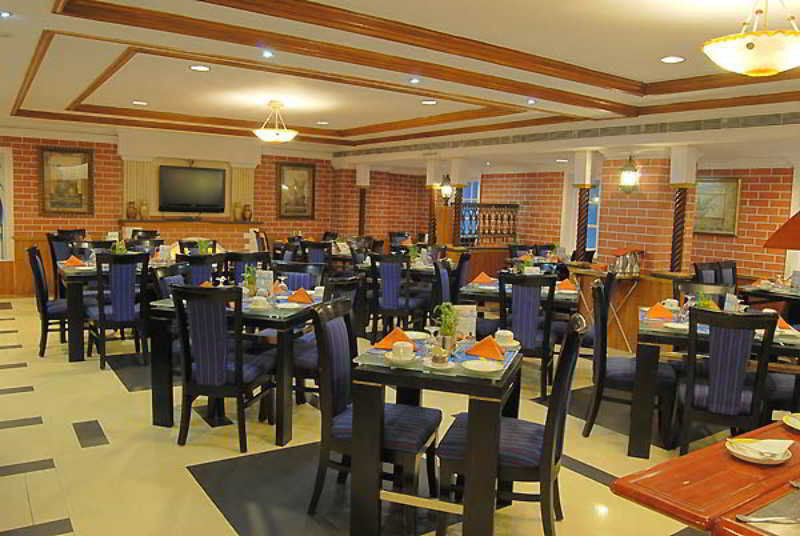 Breeze Hotel Chennai Exterior foto