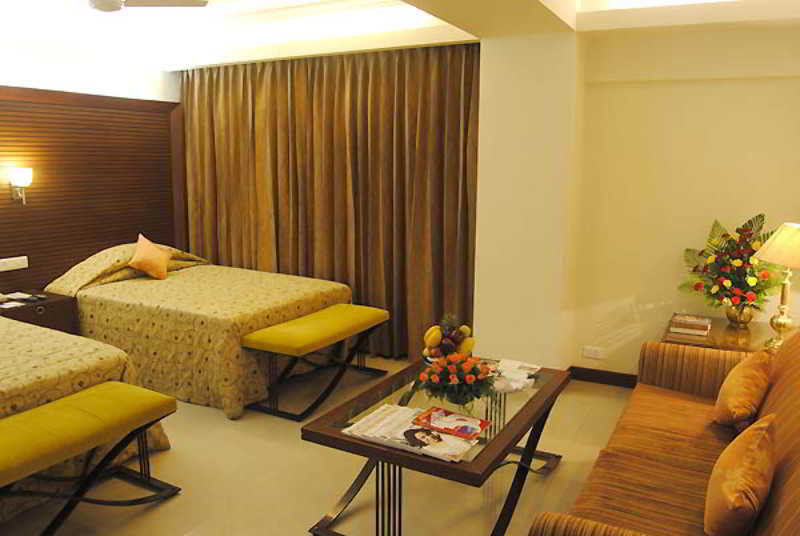 Breeze Hotel Chennai Exterior foto