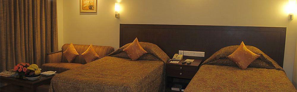Breeze Hotel Chennai Exterior foto